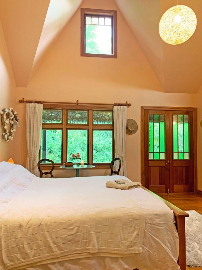 Bed and Breakfast Quail Farm, Colonial charm à Nelson Extérieur photo