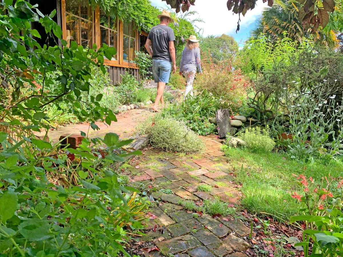 Bed and Breakfast Quail Farm, Colonial charm à Nelson Extérieur photo