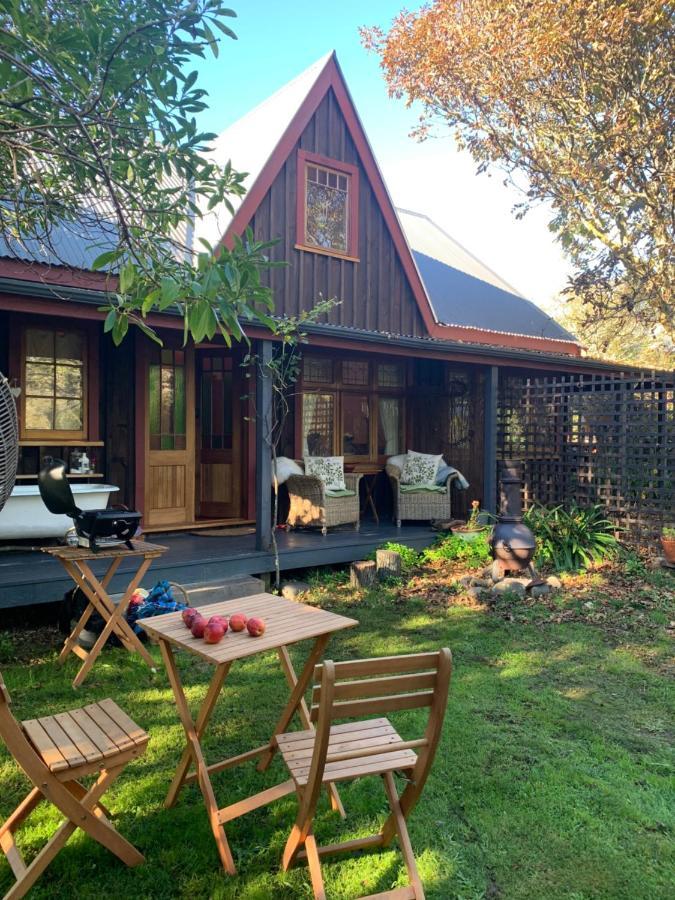 Bed and Breakfast Quail Farm, Colonial charm à Nelson Extérieur photo